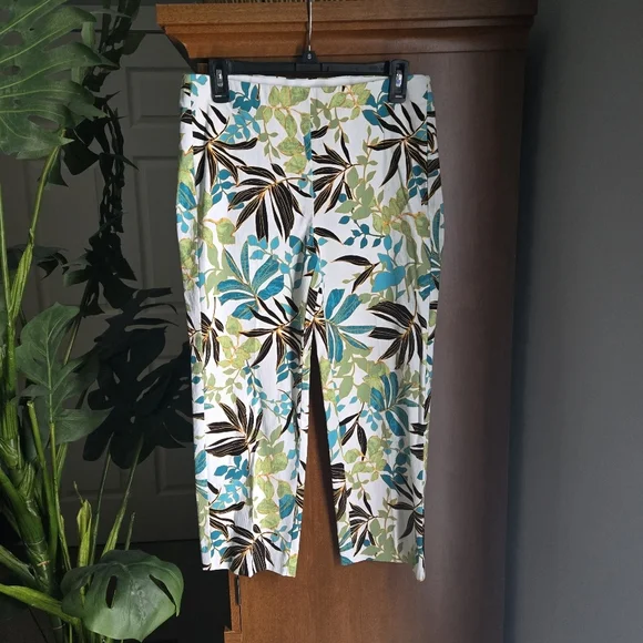 Chico's Palm Print Cropped Straight Pants - Picture 3 of 5